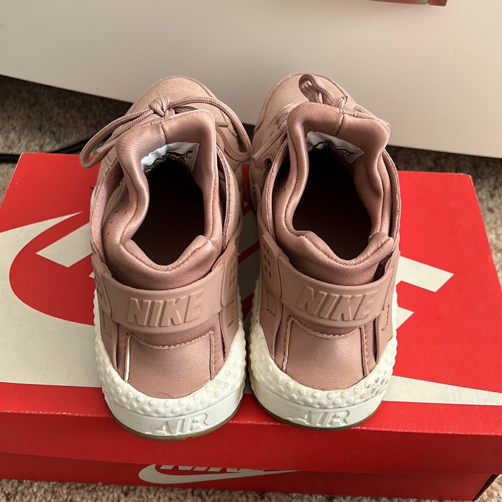 Pink Huarache - Picture 2 of 4